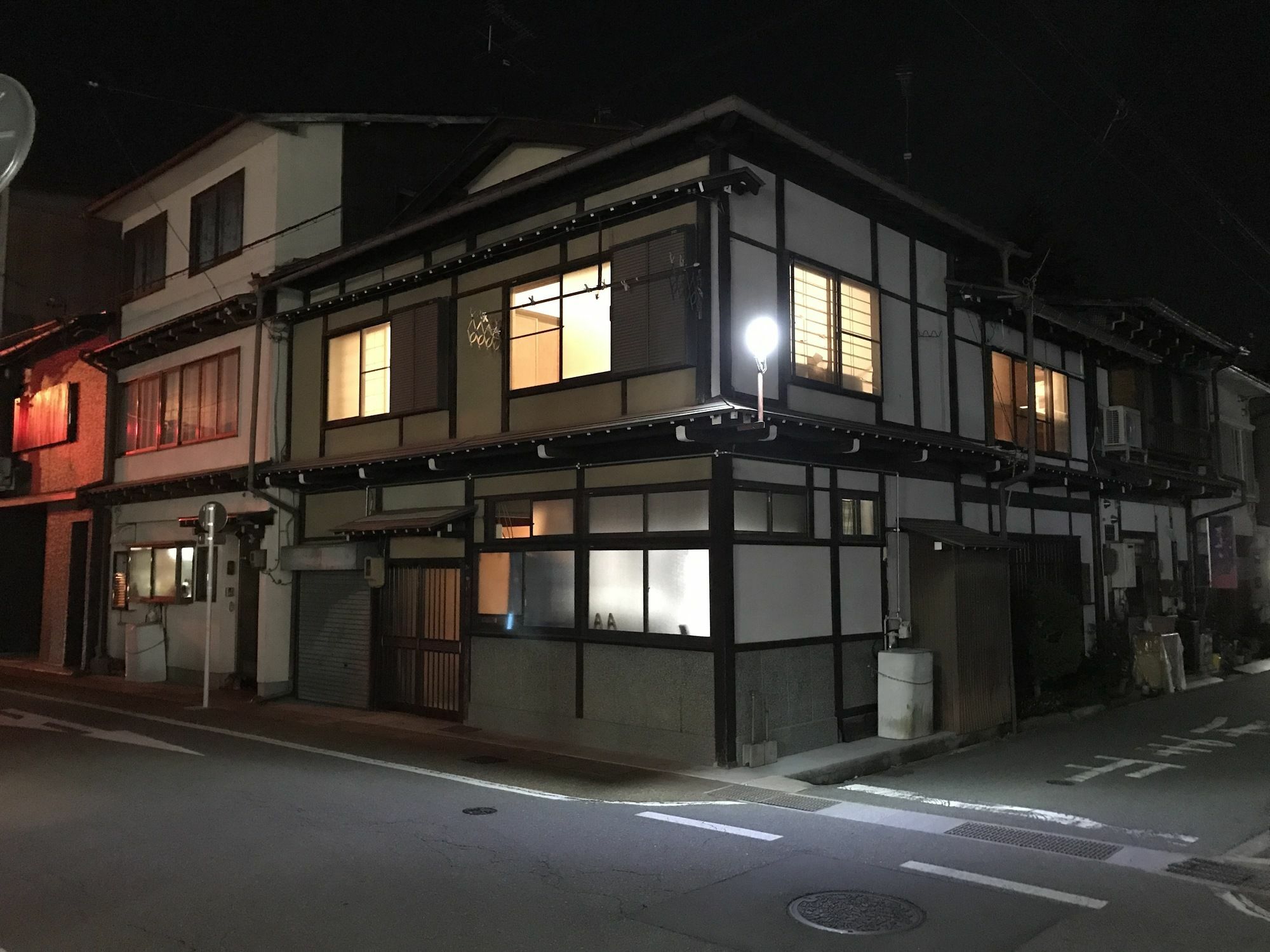 Guesthouse Daruma Takayama  Dış mekan fotoğraf